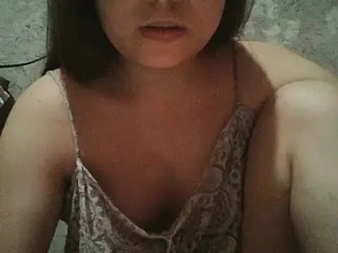 Snapshot of Beatrice143 chatting on 12/16/24, 01:31 Beatrice143 online show from 12/16/24, 01:31