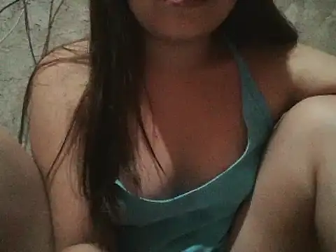 Snapshot of Beatrice143 chatting on 12/27/24, 08:24 Beatrice143 online show from 12/27/24, 08:24