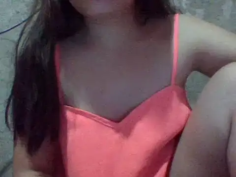 Snapshot of Beatrice143 chatting on 01/04/25, 02:14 Beatrice143 online show from 01/04/25, 02:14