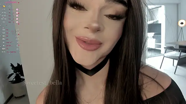 Snapshot of sweetest_bella chatting on 04/17/26, 08:12 sweetest bella online show from 04/17/26, 08:12