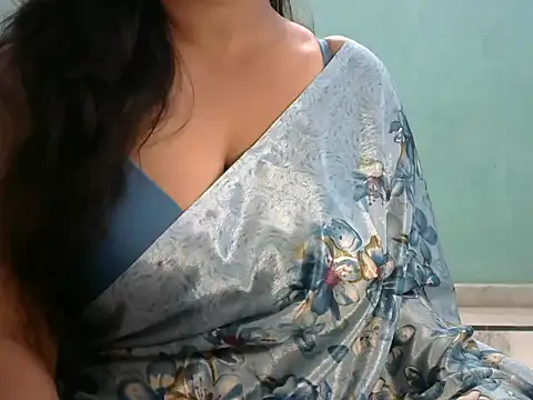 Snapshot of SexyRashmika chatting on 04/12/26, 06:02 SexyRashmika online show from 04/12/26, 06:02