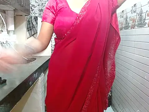 Snapshot of LovingPihu chatting on 01/19/26, 05:33 LovingPihu online show from 01/19/26, 05:33