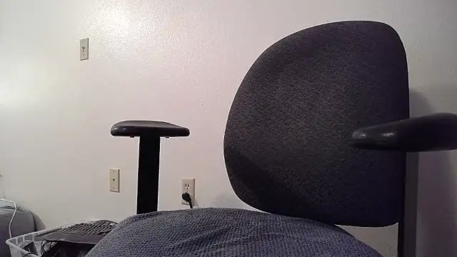 Snapshot of TrevorSteele chatting on 01/09/26, 04:48 TrevorSteele online show from 01/09/26, 04:48