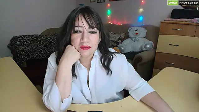 Lucretia Goldi  online show from 12/30/24, 12:11