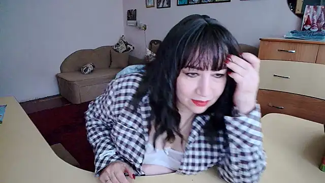 Lucretia Goldi  online show from 12/21/25, 12:34