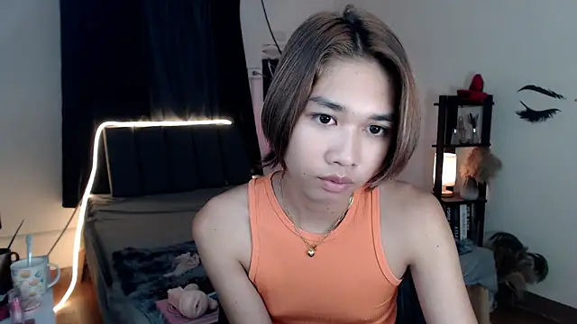 Snapshot of SweetCumFrancine chatting on 04/22/26, 06:09 SweetCumFrancine online show from 04/22/26, 06:09