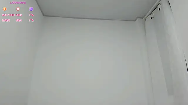 Snapshot of Danny__Smith chatting on 03/10/25, 10:04 Danny  Smith online show from 03/10/25, 10:04