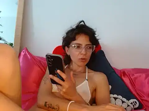 Snapshot of Labebe-rica chatting on 04/27/26, 08:29 Labebe-rica online show from 04/27/26, 08:29