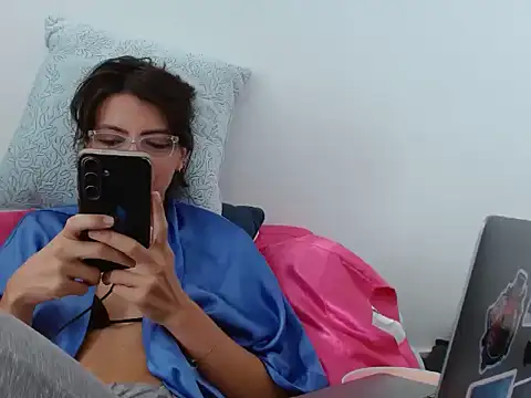 Snapshot of Labebe-rica chatting on 06/18/26, 05:28 Labebe-rica online show from 06/18/26, 05:28