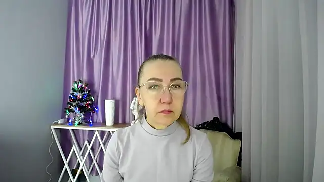 queen a n i online show from 12/07/24, 07:49