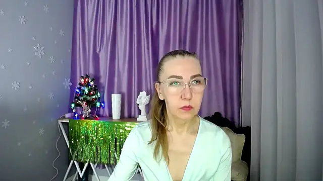 queen a n i online show from 12/13/24, 12:06