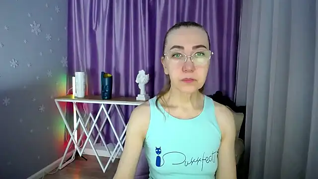 queen a n i online show from 02/14/25, 07:38