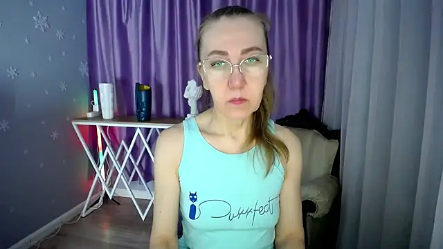 queen a n i online show from 02/26/25, 05:53