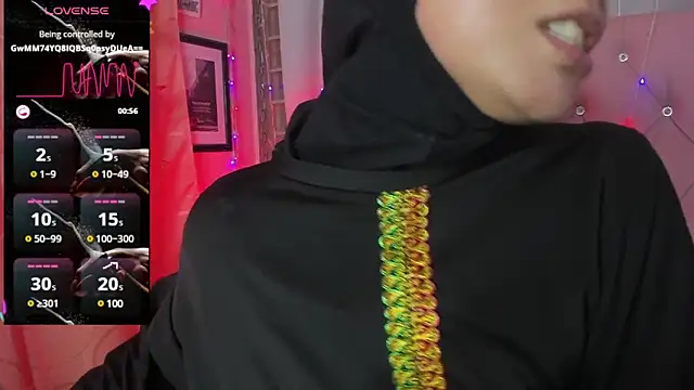 Snapshot of DarshaKhemu chatting on 01/22/25, 11:32 DarshaKhemu online show from 01/22/25, 11:32