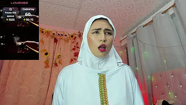 Snapshot of DarshaKhemu chatting on 02/07/25, 11:55 DarshaKhemu online show from 02/07/25, 11:55