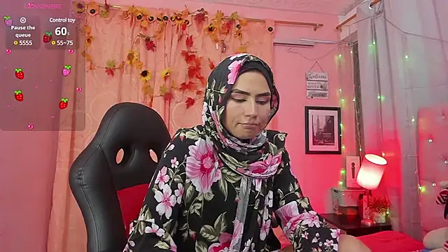 Snapshot of DarshaKhemu chatting on 03/01/25, 10:10 DarshaKhemu online show from 03/01/25, 10:10