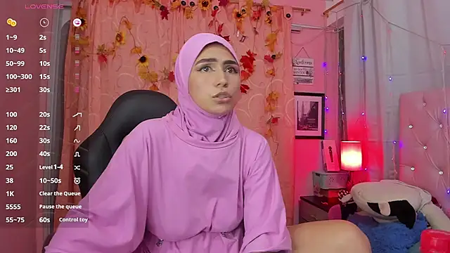 Snapshot of DarshaKhemu chatting on 03/13/25, 12:05 DarshaKhemu online show from 03/13/25, 12:05