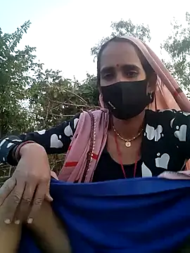 Snapshot of Mohni_Das chatting on 12/02/25, 11:15 Mohni Das online show from 12/02/25, 11:15