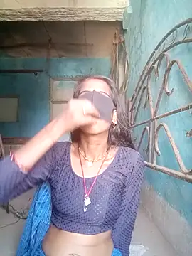 Snapshot of Mohni_Das chatting on 03/07/26, 08:00 Mohni Das online show from 03/07/26, 08:00