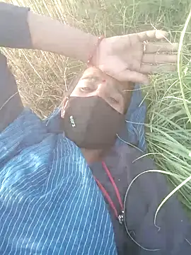 Snapshot of Mohni_Das chatting on 03/15/26, 11:27 Mohni Das online show from 03/15/26, 11:27