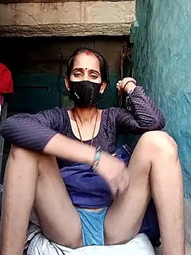 Snapshot of Mohni_Das chatting on 05/31/26, 04:53 Mohni Das online show from 05/31/26, 04:53