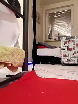 Snapshot of Bigdede3465 chatting on 01/22/25, 01:53 Bigdede3465 online show from 01/22/25, 01:53