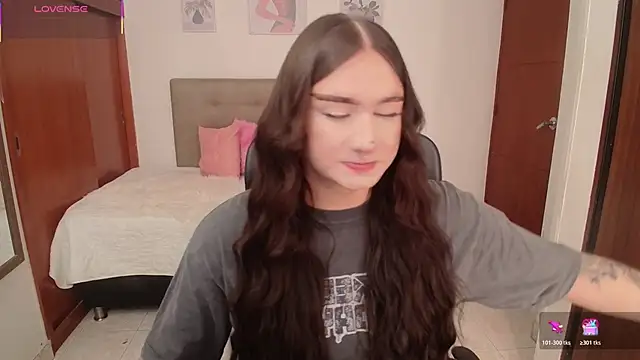 Miley Baker online show from 01/12/26, 06:35