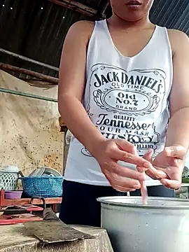 Snapshot of NannyNannybabe chatting on 12/22/24, 09:55 NannyNannybabe online show from 12/22/24, 09:55