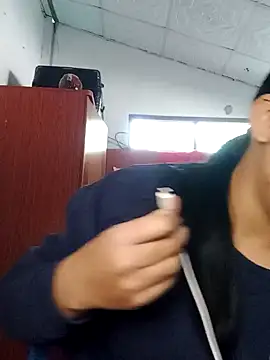 Snapshot of NannyNannybabe chatting on 12/25/24, 01:10 NannyNannybabe online show from 12/25/24, 01:10