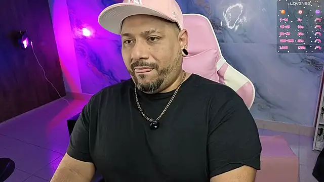 Snapshot of jacoob_woods chatting on 04/25/26, 11:24 jacoob woods online show from 04/25/26, 11:24