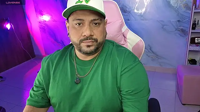 Snapshot of jacoob_woods chatting on 04/30/26, 11:20 jacoob woods online show from 04/30/26, 11:20