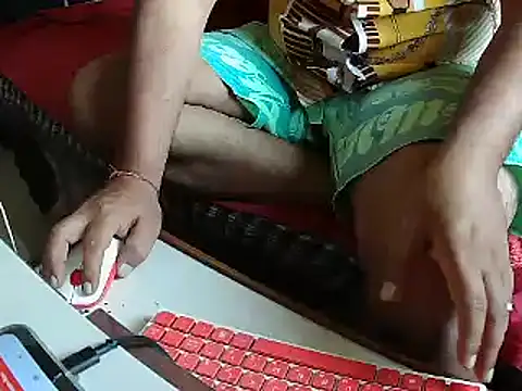 Snapshot of FUN4TIPS chatting on 02/12/25, 04:12 FUN4TIPS online show from 02/12/25, 04:12