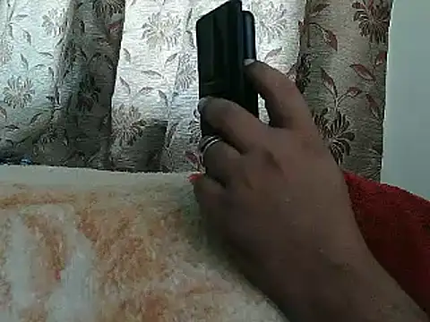 Snapshot of FUN4TIPS chatting on 02/14/25, 07:28 FUN4TIPS online show from 02/14/25, 07:28