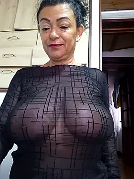 Snapshot of Friendly_2024 chatting on 04/15/26, 12:56 Friendly 2024 online show from 04/15/26, 12:56