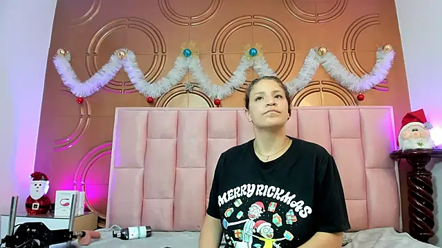 Snapshot of valeriaa19 chatting on 12/22/24, 08:38 valeriaa19 online show from 12/22/24, 08:38