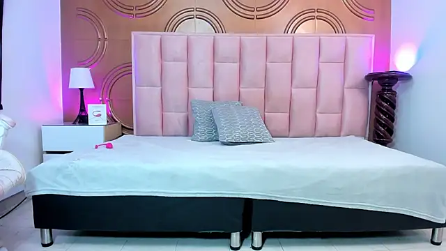 Snapshot of valeriaa19 chatting on 03/13/25, 05:22 valeriaa19 online show from 03/13/25, 05:22