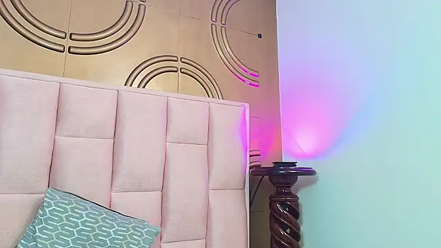 valeriaa19 online show from 02/15/26, 07:51