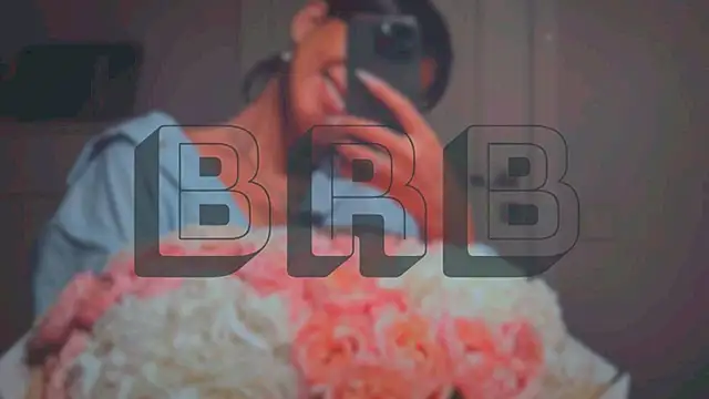 Snapshot of Mia_Tin chatting on 01/31/25, 07:50 Mia Tin online show from 01/31/25, 07:50