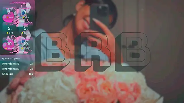 Snapshot of Mia_Tin chatting on 02/01/25, 12:47 Mia Tin online show from 02/01/25, 12:47