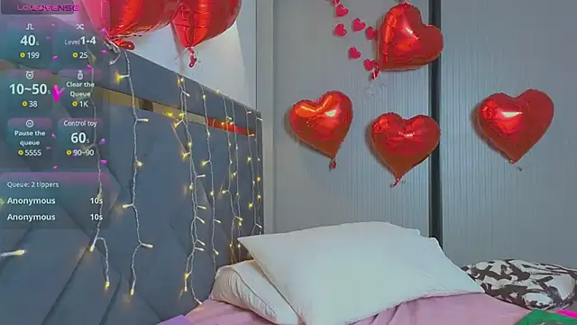 Snapshot of Mia_Tin chatting on 02/14/25, 12:25 Mia Tin online show from 02/14/25, 12:25