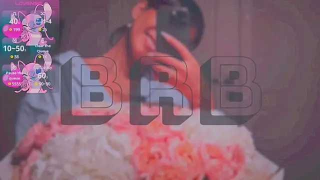 Snapshot of Mia_Tin chatting on 03/02/25, 06:27 Mia Tin online show from 03/02/25, 06:27