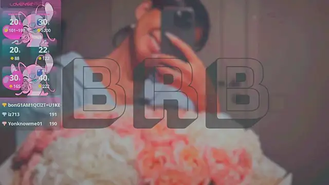 Snapshot of Mia_Tin chatting on 03/11/25, 09:13 Mia Tin online show from 03/11/25, 09:13