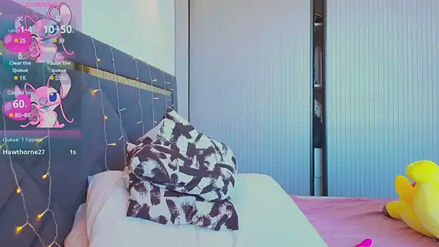 Snapshot of Mia_Tin chatting on 03/18/25, 08:47 Mia Tin online show from 03/18/25, 08:47