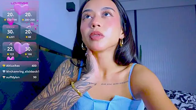 Snapshot of Mia_Tin chatting on 09/20/25, 01:12 Mia Tin online show from 09/20/25, 01:12