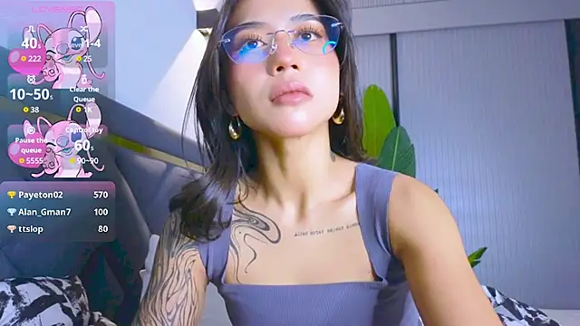 Snapshot of Mia_Tin chatting on 11/19/25, 03:34 Mia Tin online show from 11/19/25, 03:34