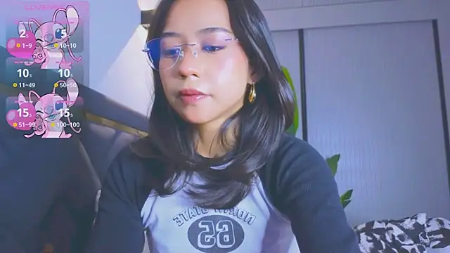 Snapshot of Mia_Tin chatting on 11/26/25, 03:02 Mia Tin online show from 11/26/25, 03:02