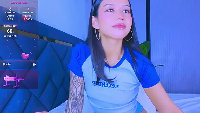 Snapshot of Mia_Tin chatting on 05/08/26, 05:29 Mia Tin online show from 05/08/26, 05:29