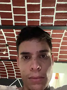 Snapshot of brianor89 chatting on 10/09/25, 04:16 brianor89 online show from 10/09/25, 04:16