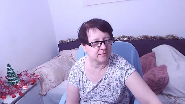 ChristaRose online show from 12/13/25, 08:04