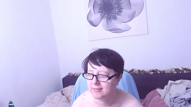 ChristaRose online show from 12/21/25, 01:40